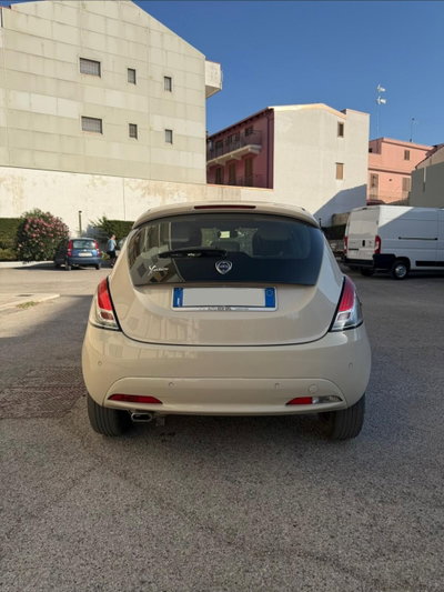 Lancia Ypsilon 1.2 69 CV 5 porte GPL Ecochic Gold (5)