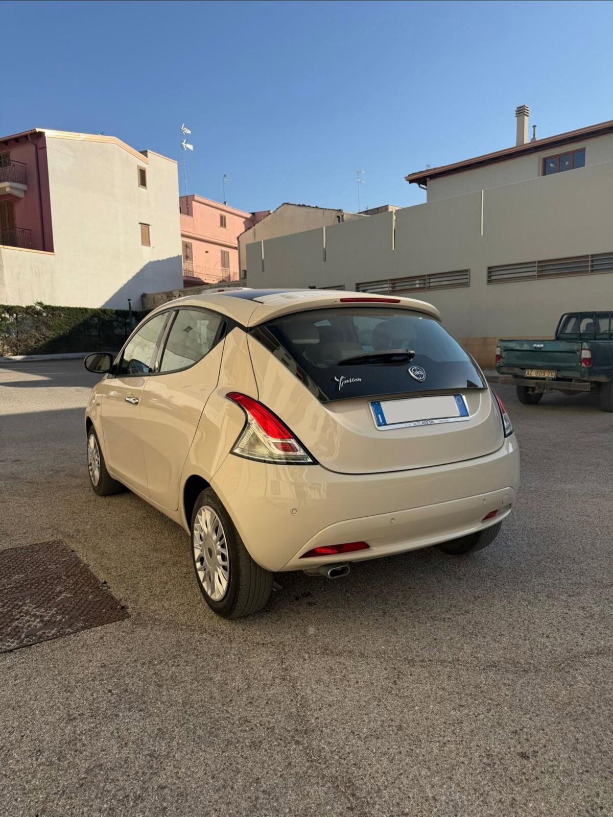 Lancia Ypsilon 1.2 69 CV 5 porte GPL Ecochic Gold (6)