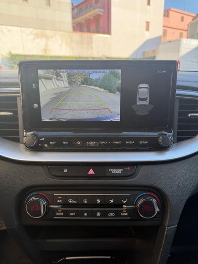 Kia XCeed 1.6 crdi mhev Business 136cv dct (13)
