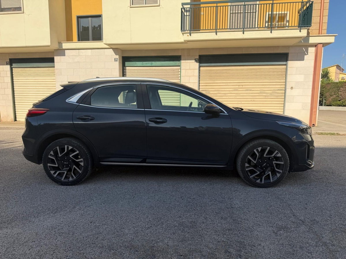 Kia XCeed 1.6 crdi mhev Business 136cv dct (3)