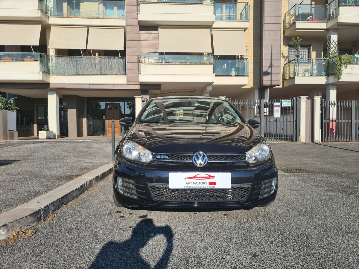 Volkswagen Golf 2.0 TDI 140CV DPF DSG 5p. Highline (2)