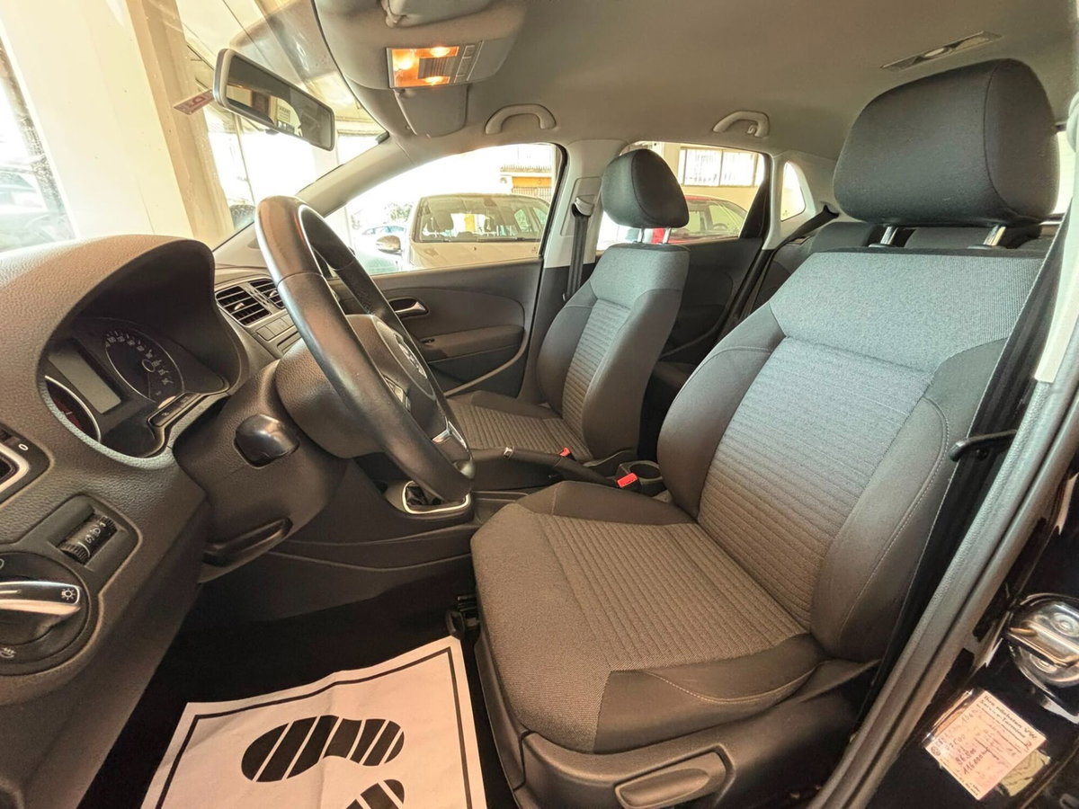 Volkswagen Polo 1.2 70 CV 5p. Comfortline (14)
