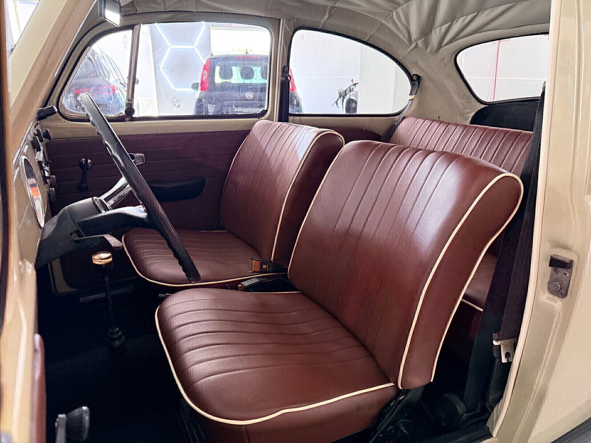 Volkswagen Maggiolino 1200 L (Messico) (10)