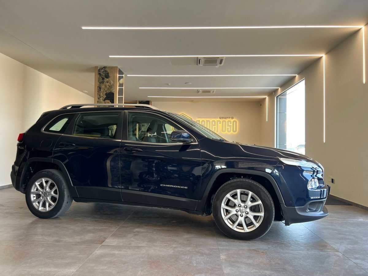 Jeep Cherokee 2.0 Mjt II Longitude (2)