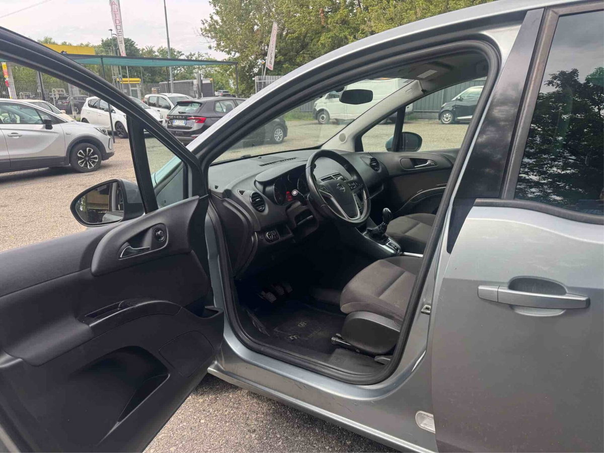 Opel Meriva 1.3 CDTI 95CV ecoFLEStart&Stop Cosmo (11)