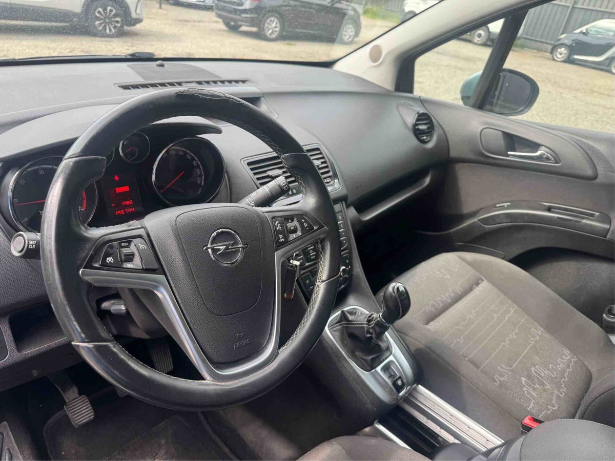 Opel Meriva 1.3 CDTI 95CV ecoFLEStart&Stop Cosmo (12)