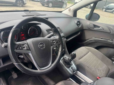Opel Meriva 1.3 CDTI 95CV ecoFLEStart&Stop Cosmo (12)
