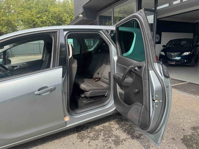 Opel Meriva 1.3 CDTI 95CV ecoFLEStart&Stop Cosmo (16)
