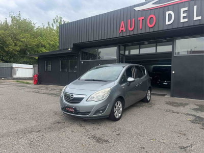 Opel Meriva 1.3 CDTI 95CV ecoFLEStart&Stop Cosmo (2)