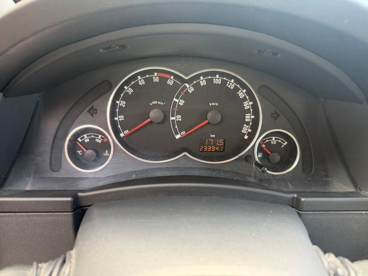 Opel Meriva 1.3 CDTI Enjoy (9)