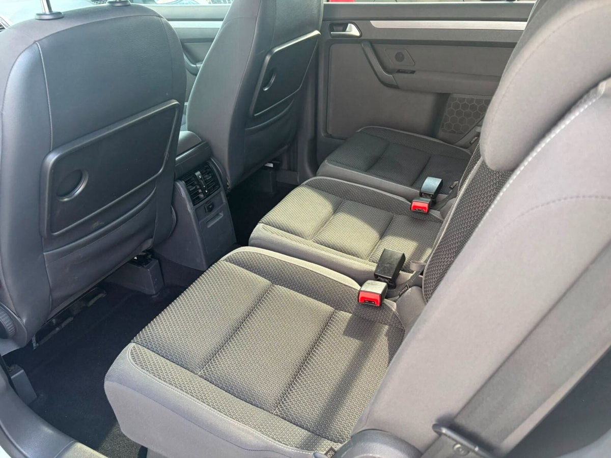 Volkswagen Touran 1.4 TSI Comfortline EcoFuel (9)