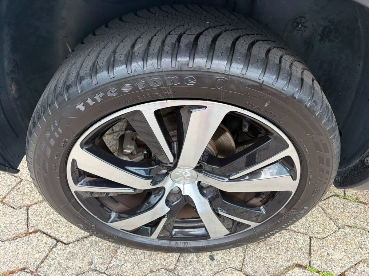 Peugeot 2008 Turbo 110 S&S Allure (15)