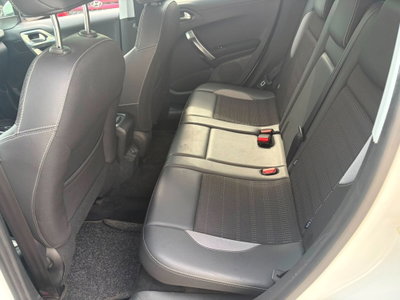 Peugeot 2008 Turbo 110 S&S Allure (9)