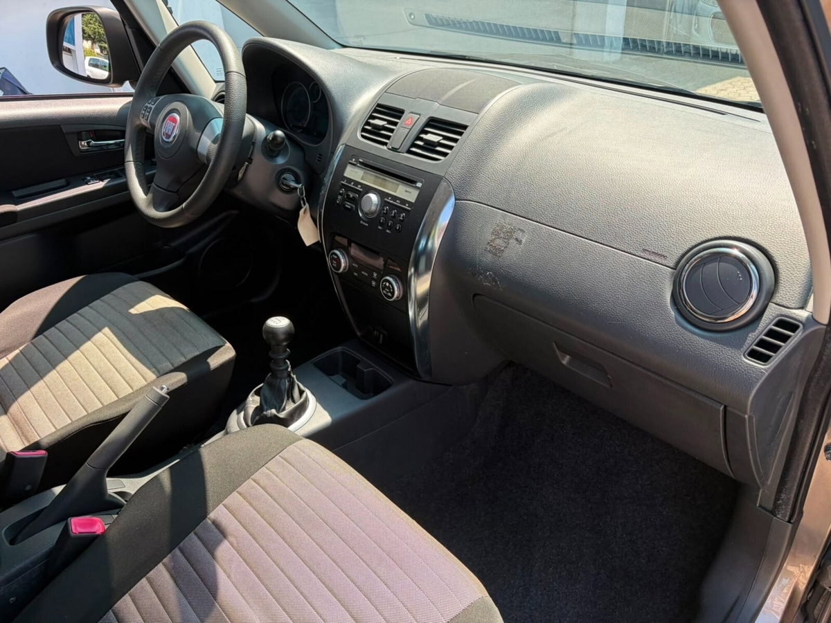 Fiat Sedici 2.0 MJT 16V DPF 4x4 Dynamic (11)