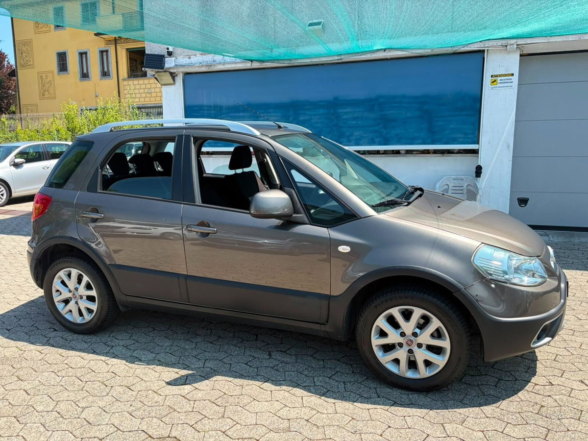 Fiat Sedici 2.0 MJT 16V DPF 4x4 Dynamic (3)