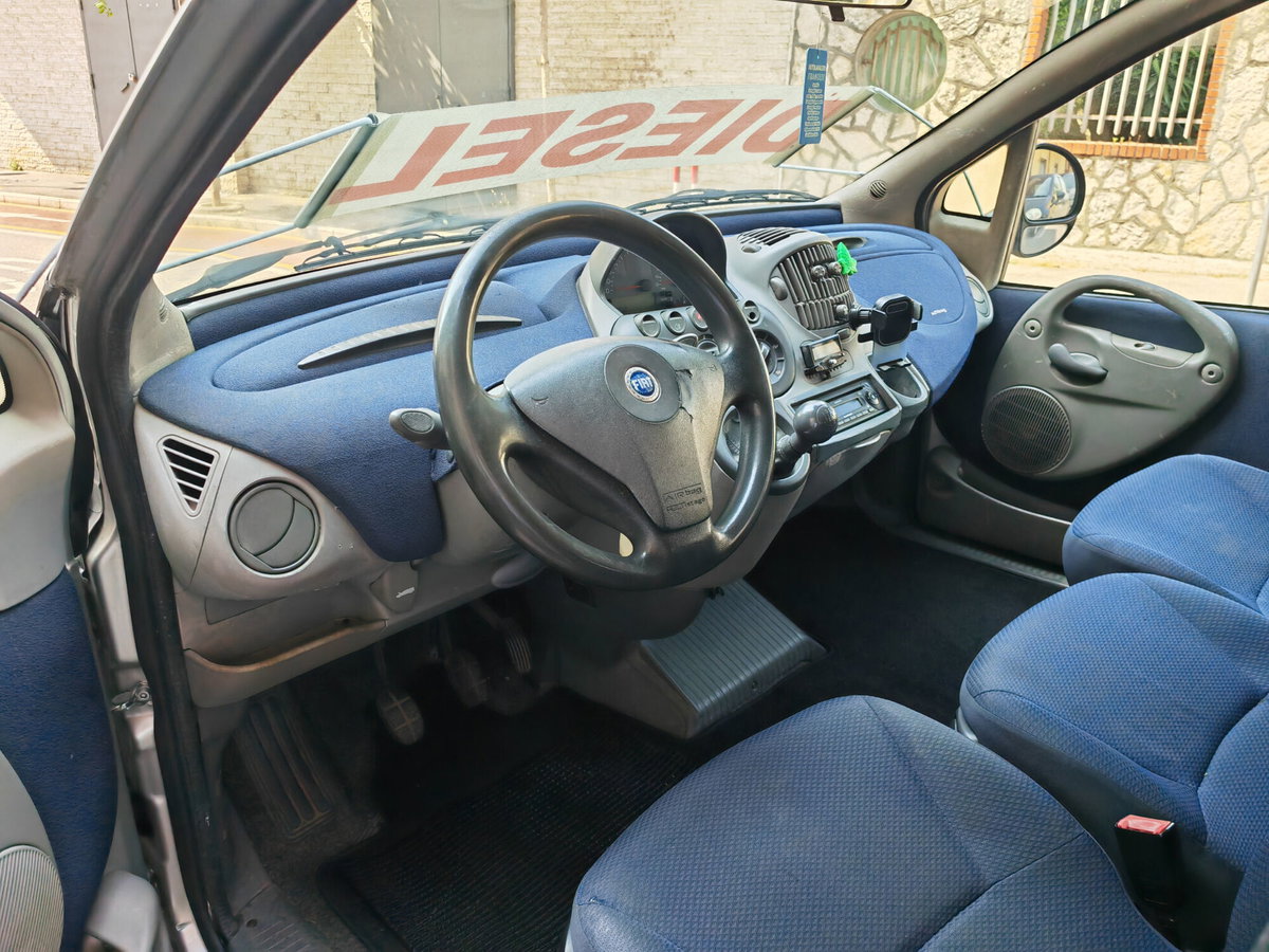 Fiat Multipla 1.9 JTD Family (9)