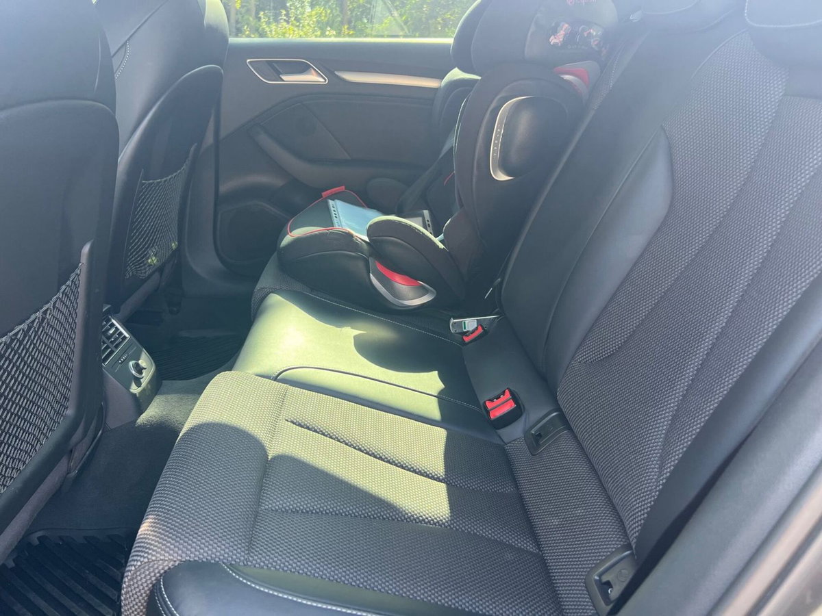 Audi A3 Sportback 35 TDI S line edition (15)
