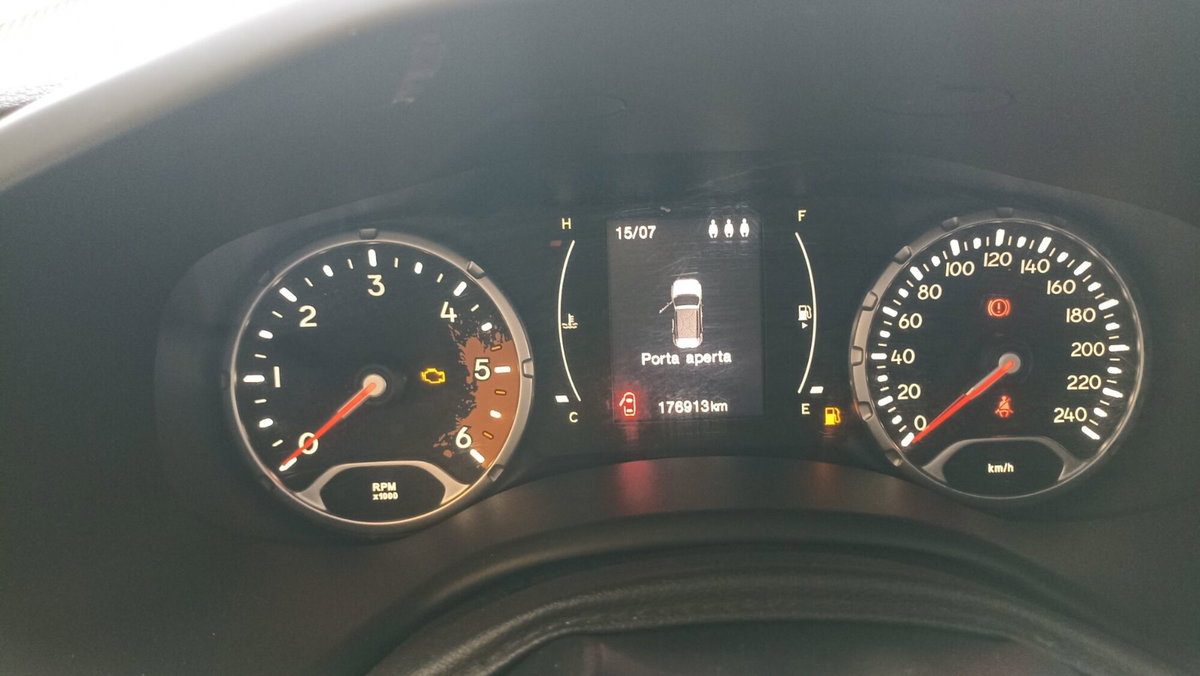 Jeep Renegade 1.6 Mjt 120 CV Longitude (10)