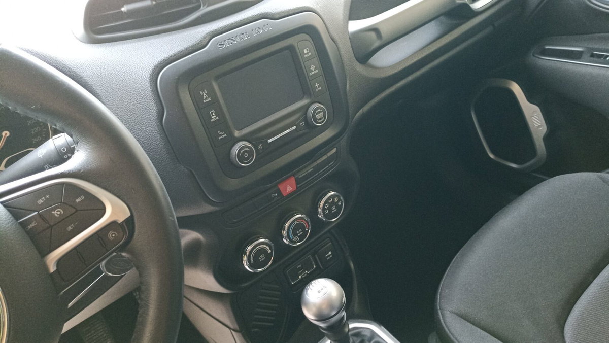 Jeep Renegade 1.6 Mjt 120 CV Longitude (11)