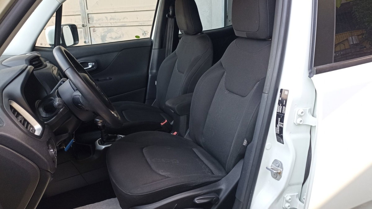 Jeep Renegade 1.6 Mjt 120 CV Longitude (16)