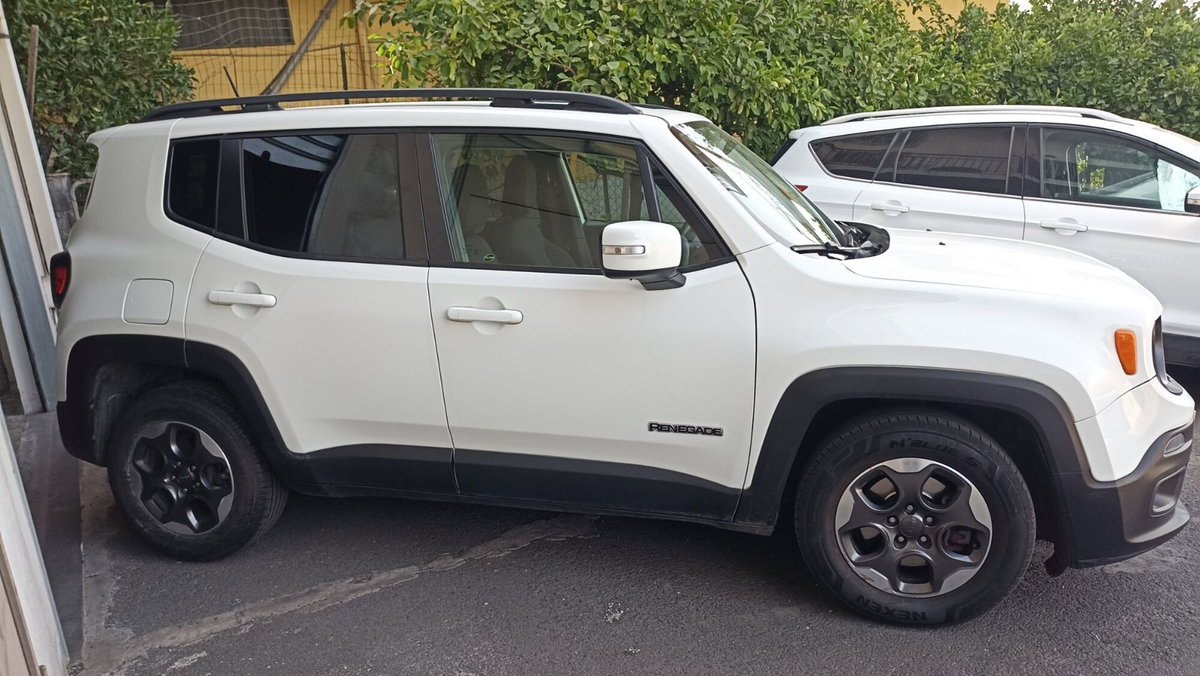 Jeep Renegade 1.6 Mjt 120 CV Longitude (4)