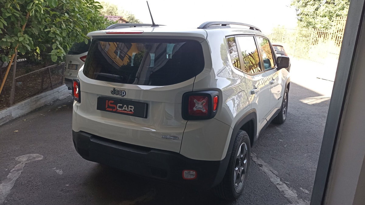 Jeep Renegade 1.6 Mjt 120 CV Longitude (6)