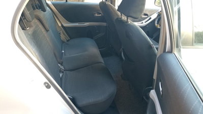 Toyota Yaris 1.D-4D DPF 5 porte M-MT Sol (11)