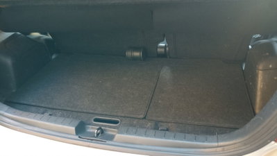 Toyota Yaris 1.D-4D DPF 5 porte M-MT Sol (13)