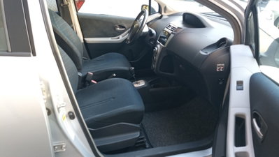 Toyota Yaris 1.D-4D DPF 5 porte M-MT Sol (20)