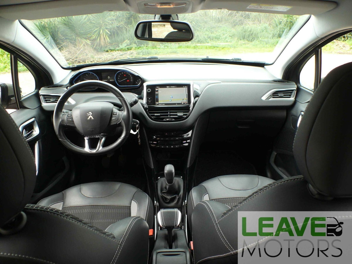 Peugeot 2008 100 S&S Allure (12)