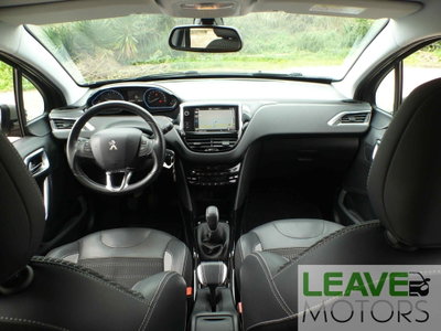 Peugeot 2008 100 S&S Allure (12)