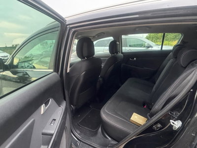 Kia Sportage 1.7 CRDI VGT 2WD Cool (5)
