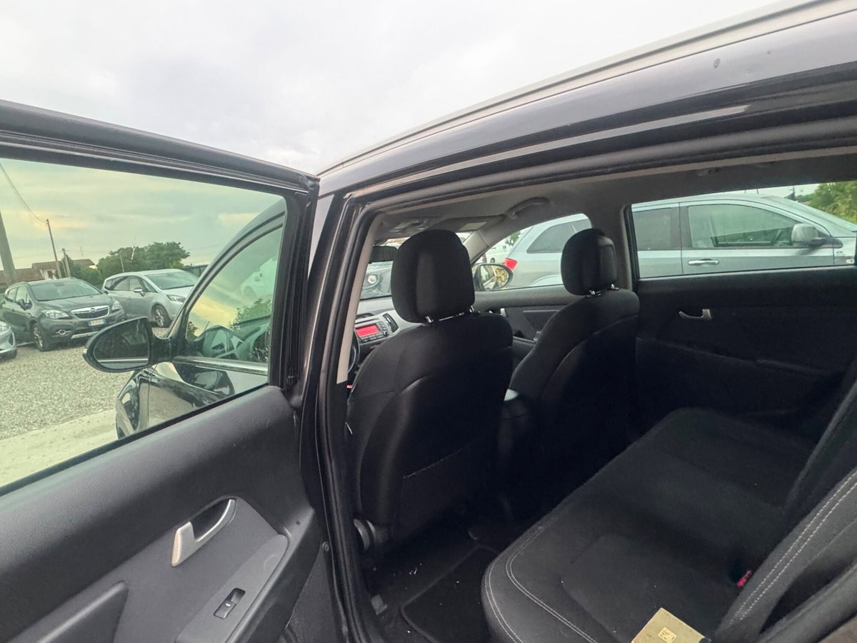 Kia Sportage 1.7 CRDI VGT 2WD Cool (9)