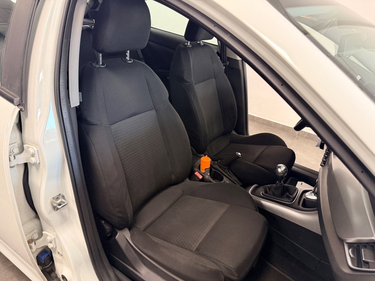 Alfa Romeo Giulietta 1.6 JTDm-2 Progression c/CL (8)