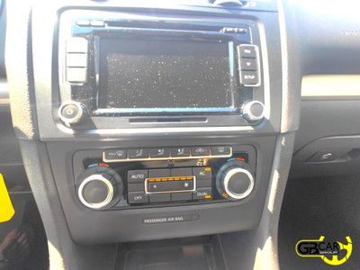 Volkswagen Golf 1.4 TSI 160CV DSG 3p. Highline (13)