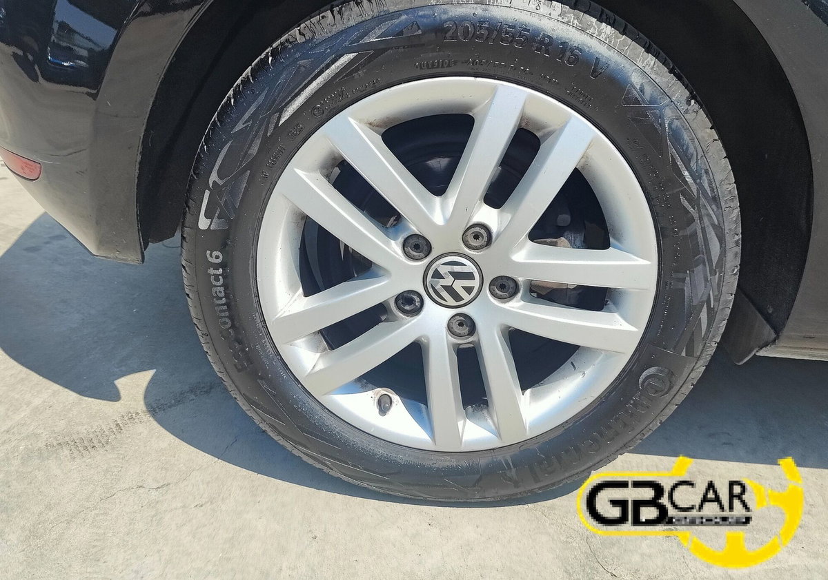 Volkswagen Golf 1.4 TSI 160CV DSG 3p. Highline (7)