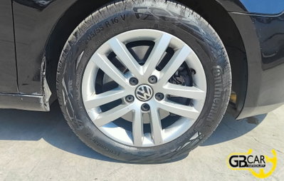 Volkswagen Golf 1.4 TSI 160CV DSG 3p. Highline (8)
