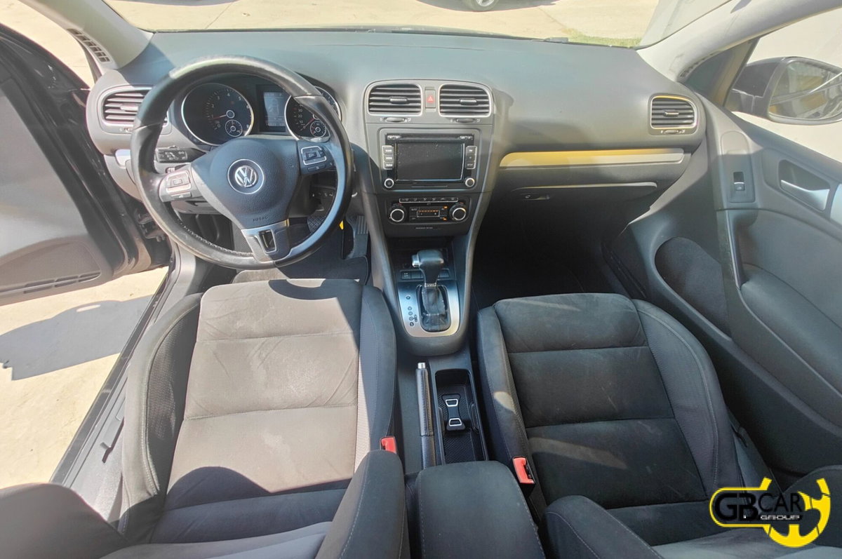 Volkswagen Golf 1.4 TSI 160CV DSG 3p. Highline (9)