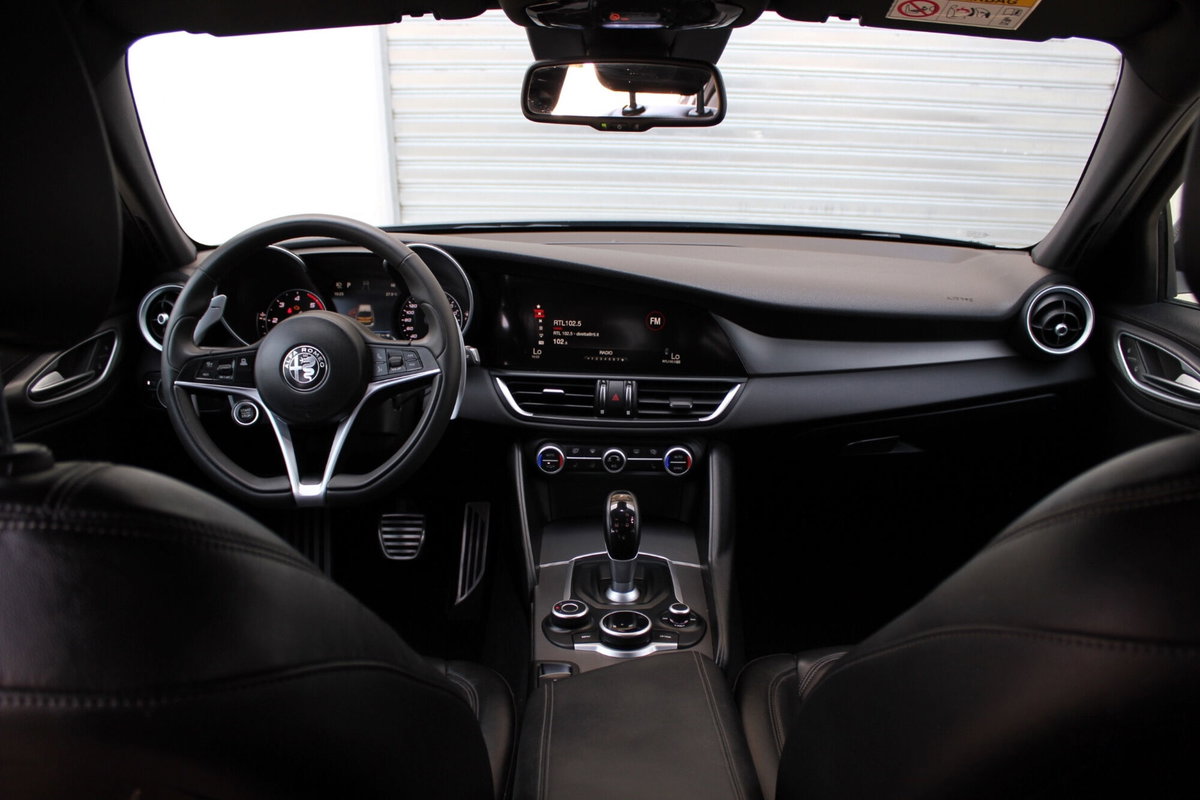 Alfa Romeo Giulia 2.2 Turbodiesel 160 CV AT8 B-Tech (12)