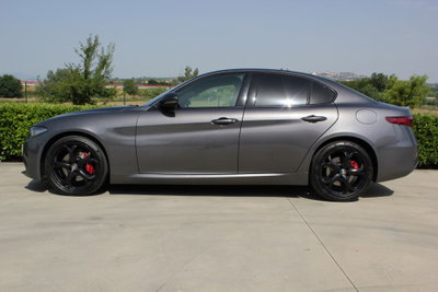 Alfa Romeo Giulia 2.2 Turbodiesel 160 CV AT8 B-Tech (3)