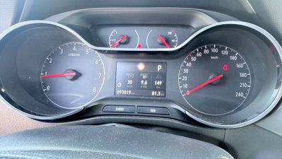 Opel Crossland 1.5 ECOTEC D 120 CV Start&Stop aut. Elegance (18)
