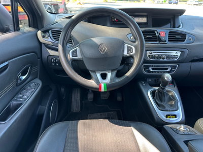 Renault Scenic E-Tech Electric 1.5 dCi 110CV Luxe (15)