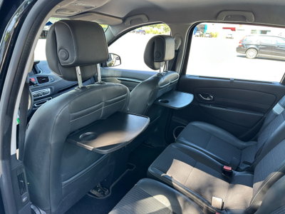 Renault Scenic E-Tech Electric 1.5 dCi 110CV Luxe (17)
