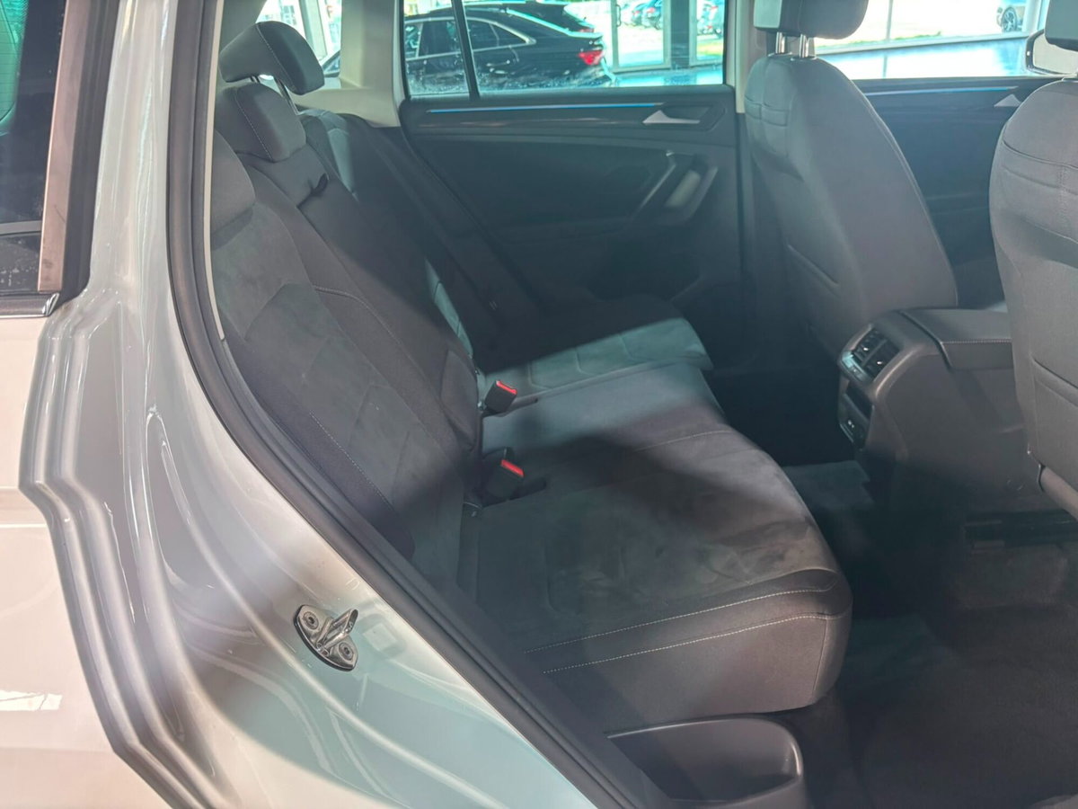 Volkswagen Tiguan 2.0 TDI 150 CV SCR DSG 4MOTION Elegance (20)