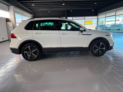 Volkswagen Tiguan 2.0 TDI 150 CV SCR DSG 4MOTION Elegance (6)