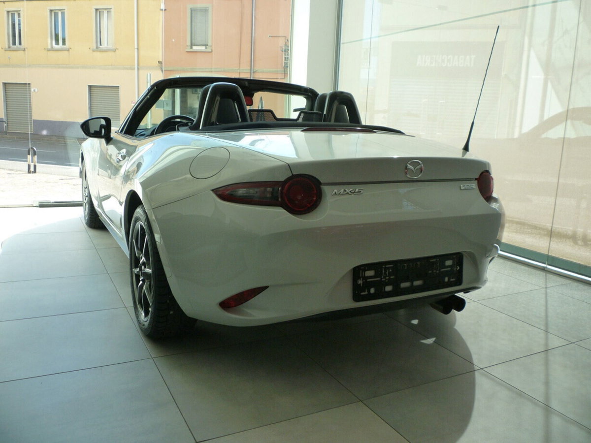 Mazda MX-5 1.5L Skyactiv-G Exceed (4)