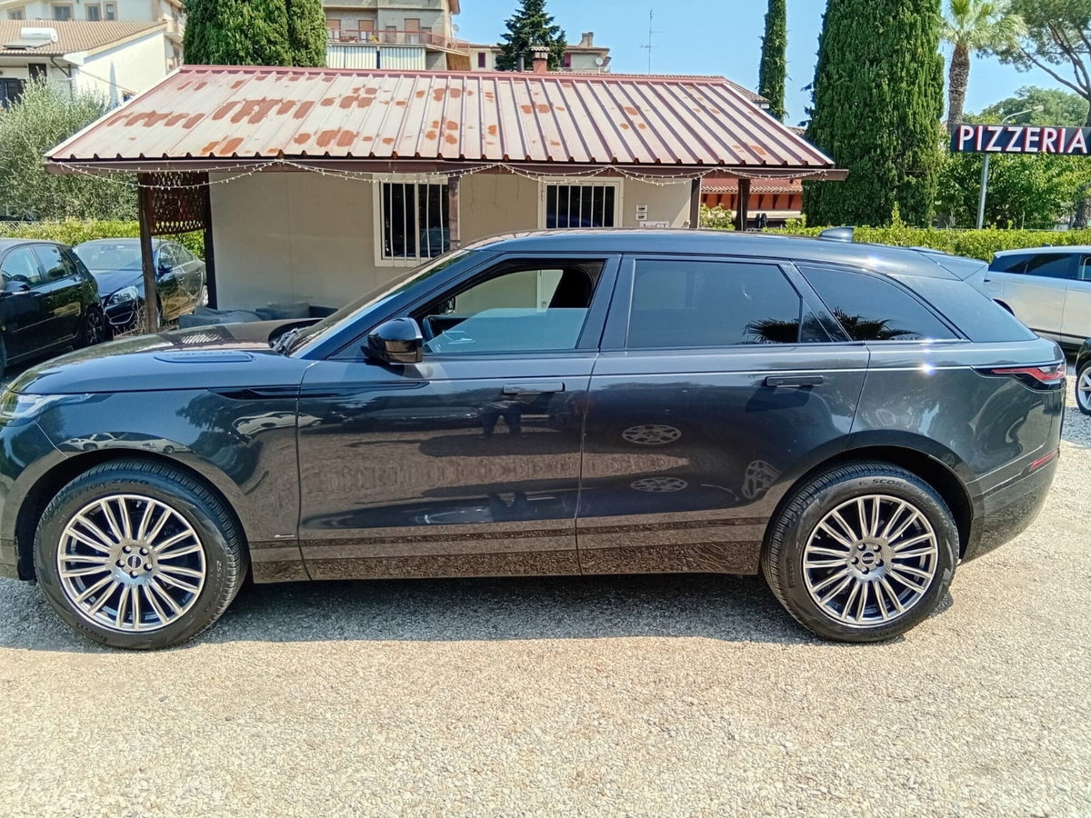Land Rover Range Rover Velar 2.0D I4 240 CV R-Dynamic SE (3)