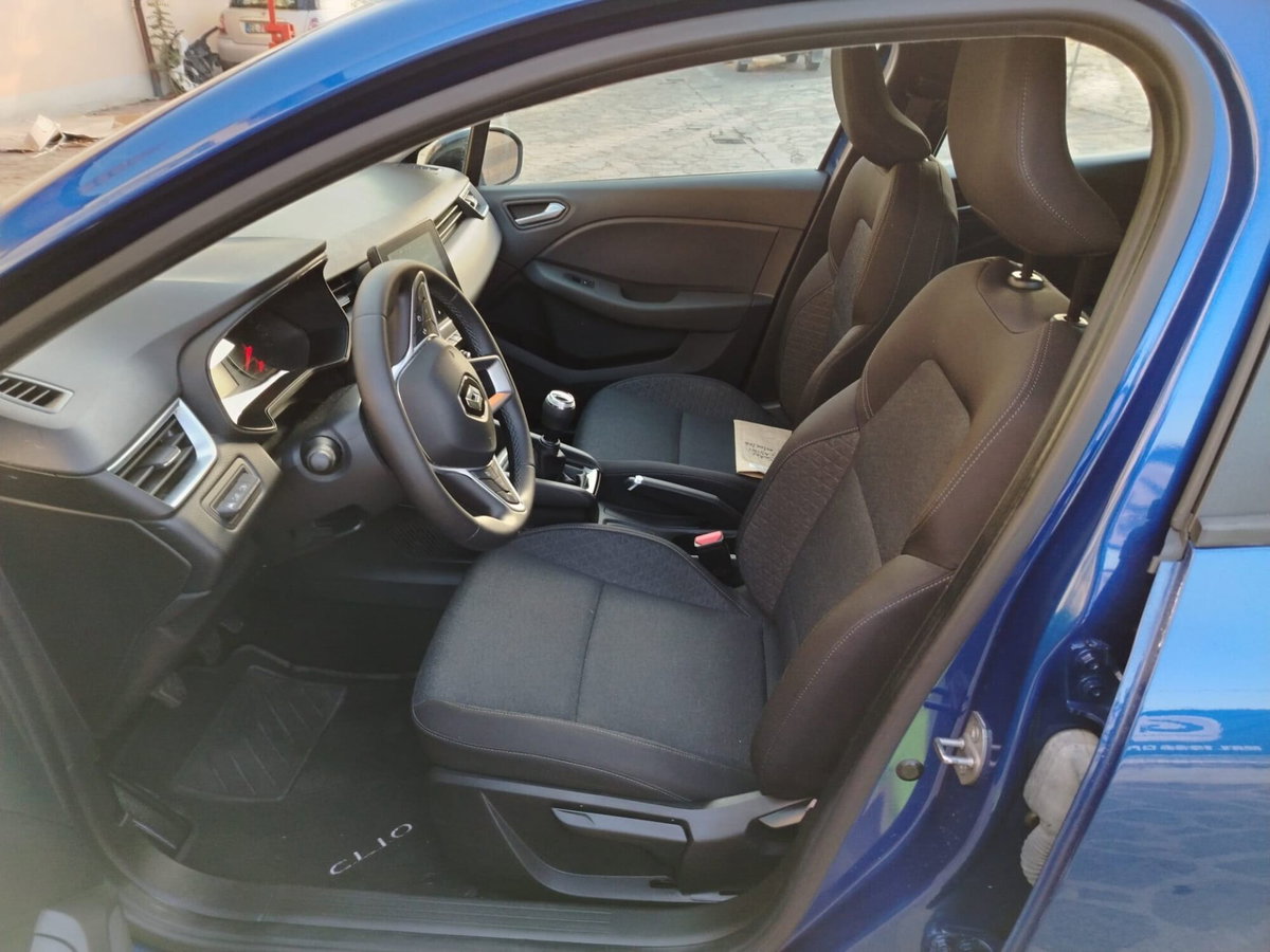 Renault Clio TCe 90 CV 5 porte Equilibre (9)