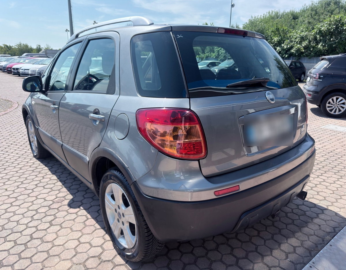 Fiat Sedici 1.9 MJT 4x4 Dynamic (4)