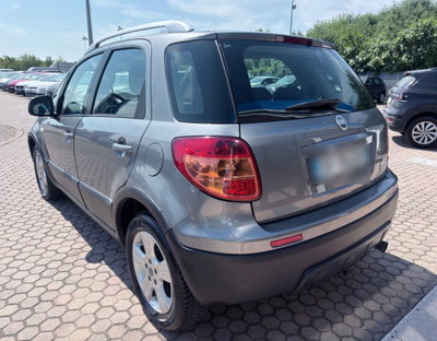 Fiat Sedici 1.9 MJT 4x4 Dynamic (4)